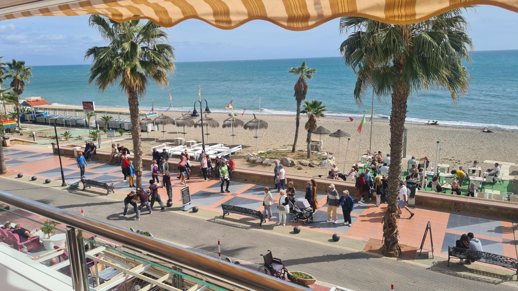 Roca Chica. Studio - First Line Beach Torremolinos Exteriör bild